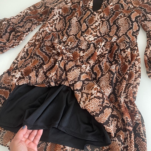 Express Brown and Black Snake Print Long Sleeve Dress - Picture 8 of 11